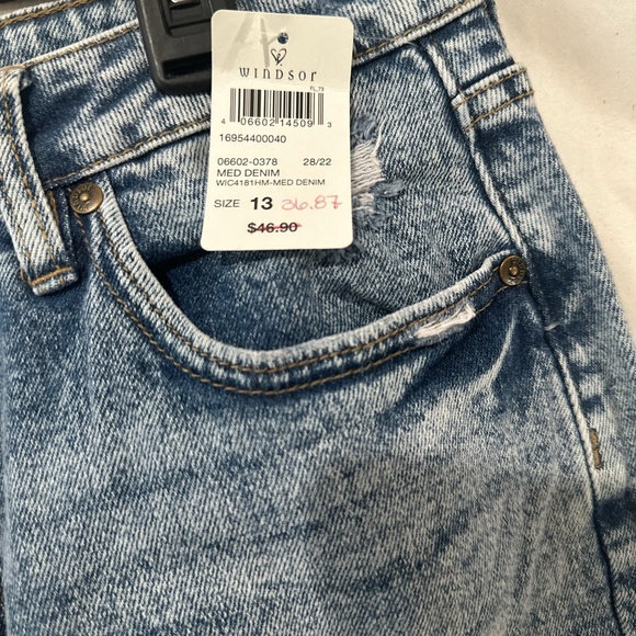 Windsor High Rise Distressed Blue Jeans - Picture 4 of 5